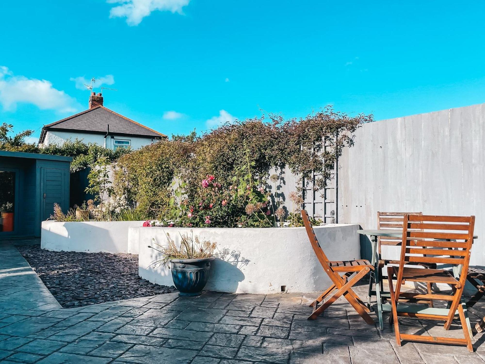 Ty Fry Gardens Villa Cardiff Exterior photo